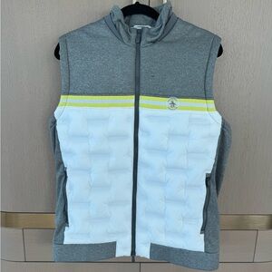 Penguin vest brand new never worn
Grey with yellow lining and white